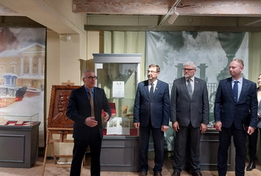 Адзінства непераможнага народа