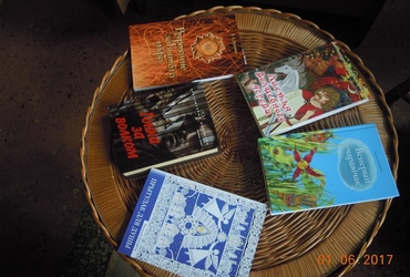 Лета з добрай кнiгай