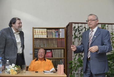 Пісьменніка Аляксандра Сілецкага павіншавалі з 70-годдзем