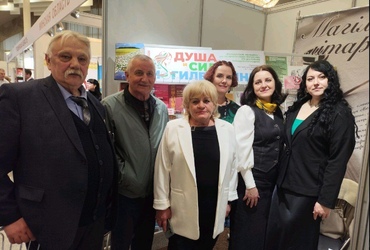 Патрыятызм і пяшчота: Магілёўскае аддзяленне Саюза пісьменнікаў Беларусі годна прадставіла вобласць на кніжным форуме